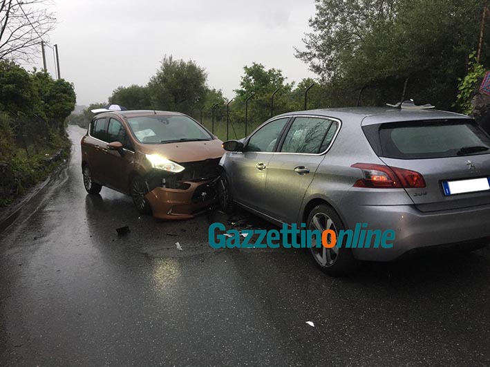 Giarre, grave incidente tra Macchia e Miscarello. Intervento dell’elisoccorso VIDEO