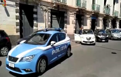 Catania, fermato dalla polizia spacciatore a Librino