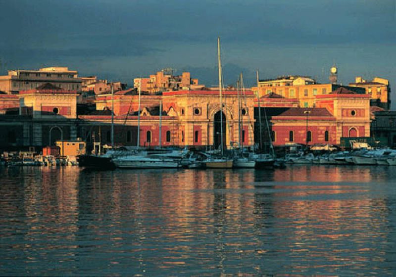 Catania, rissa al porto: due denunciati