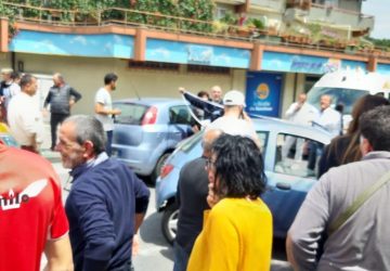 Giarre, incidente all&rsquo;incrocio tra via Pellico e viale Aldo Moro: un ferito lieve