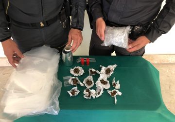 Catania, sequestrate armi e droga a San Cristoforo