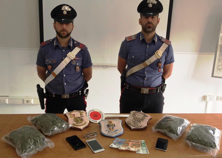 Palagonia, intercettato 1 Kg di “fumo” destinato al mercato calatino: tre arresti