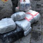 Catania, colpo grosso della polizia: sequestrati 100 chili di droga. Tre arresti