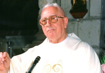 Francavilla di Sicilia saluta l'arciprete Fallone, protagonista della vita religiosa e sociale della comunit&agrave; dell'Alcantara