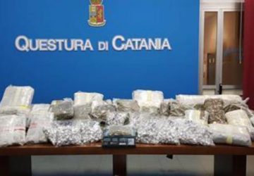 Catania, trovati in possesso di 100 kg di droga: arrestati due fratelli