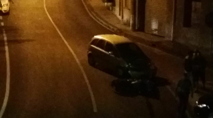 Fiumefreddo, incidente tra auto e moto in via Ponte Minissale