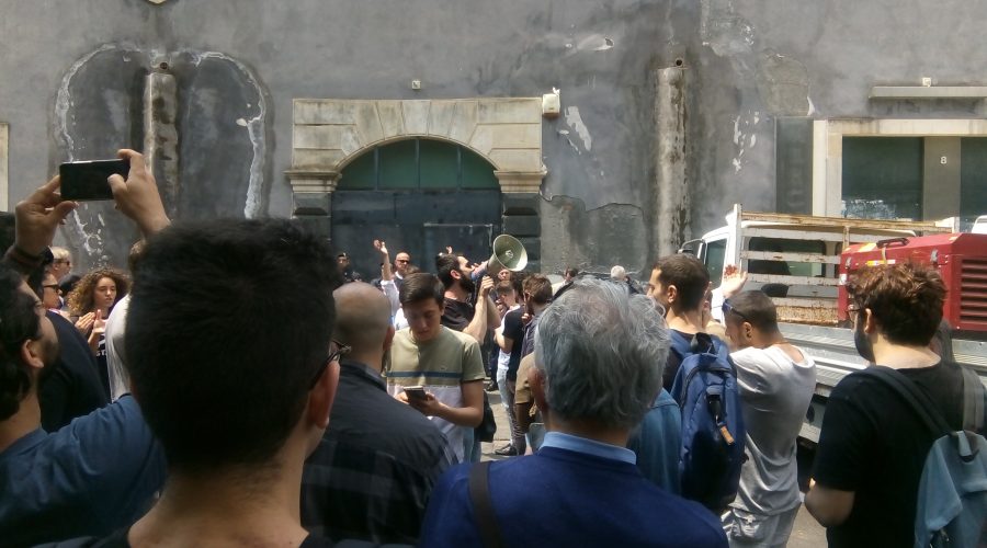 Catania, centro sociale “Colapesce” sgomberato dalla Digos