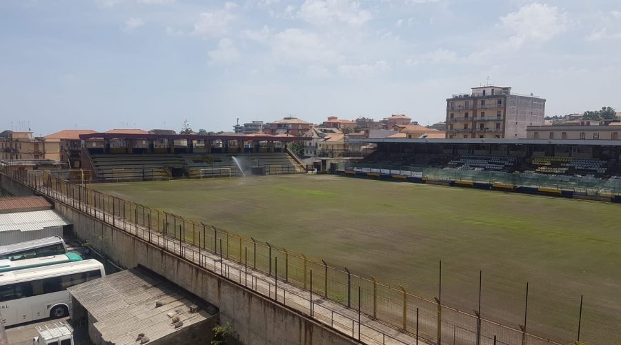 Giarre, stadio regionale: rampa in cemento armato per rendere agibile la tribuna B