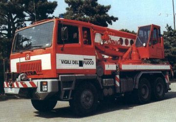 Catania, Tir si ribalta sulla Statale 114: intervento dei Vigili del fuoco