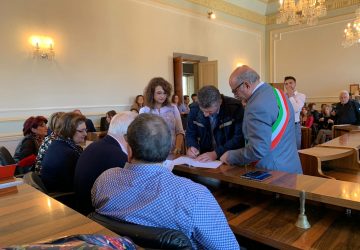 Riposto, gli ex 68 precari in forza al Comune hanno firmato il contratto a tempo indeterminato