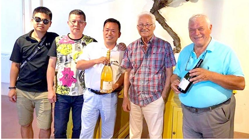 Cinesi alla scoperta dei vini del Vulcano con il Centro Studi Jonico-Etneo di Riposto