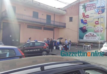 Giarre, nuova operazione congiunta di carabinieri e polizia locale contro l'ambulantato abusivo