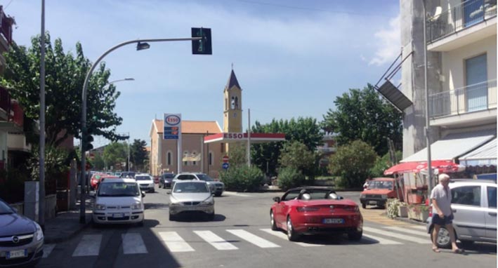 Fondachello, donna colta da crampi durante il bagno soccorsa da due bagnini