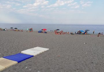 Fondachello e i suoi "servizi": quelle passerelle per disabili troppo corte