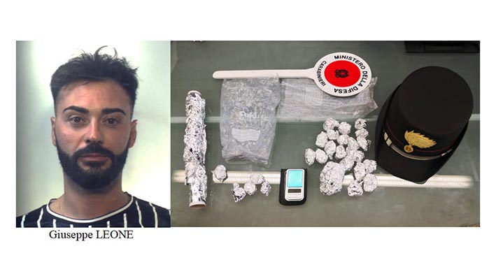 Catania, nascondeva in casa la marijuana pronta per essere piazzata