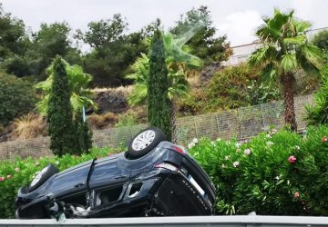 Auto si ribalta sulla Tangenziale di Catania: rallentamenti della circolazione