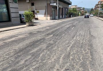 Giarre, la bitumazione di corso Messina slitta a lunedì. Interessato un tratto di circa 100 metri