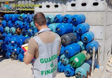 Scordia, rivendita di bombole gpl priva dei requisiti di sicurezza