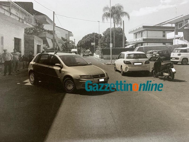 Torre Archirafi, scontro auto-scooter: ferito un 22enne di Acireale