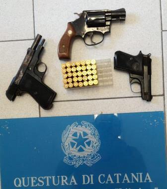 Catania, nuovi serrati controlli a Librino, sequestrata una pistola