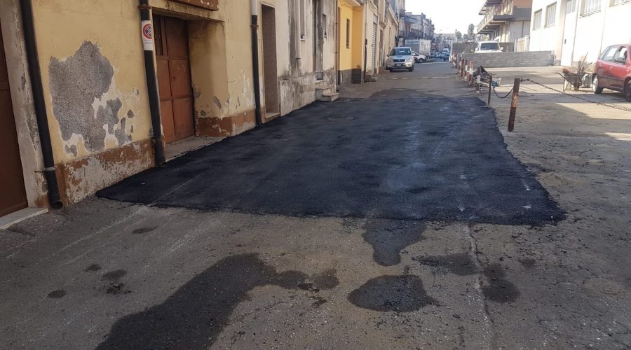 Giarre, riapre al traffico, dopo “soli” 4 anni, la via Ariosto