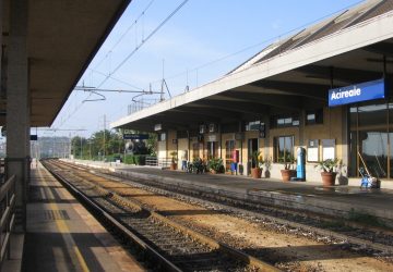 Acireale, clandestino senza biglietto minaccia il capotreno: denunciato ed espulso dal territorio nazionale