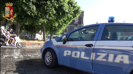 Adrano, privo di patente alla guida di auto senza assicurazione: denunciato