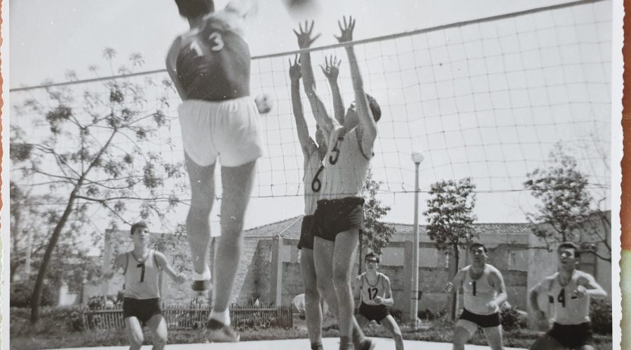 Un altro pezzo della Catania che non c’è più: il libraio-pallavolista Tuccio Urzì