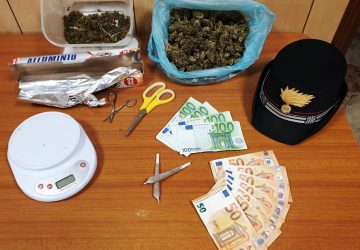 Aci Sant&rsquo;Antonio, arrestato meccanico che teneva la droga "al fresco"