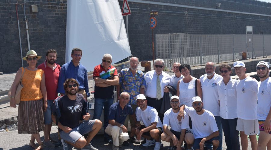 Da Librino alle acque del Porto di Catania: “battezzata” la barca dell’inclusione LIA