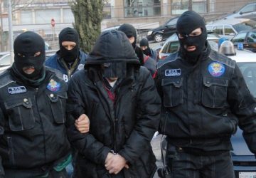 Blitz dei Ros a Giardini Naxos: fermato un pericoloso latitante della Ndrangheta VIDEO