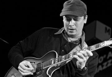 Kurt Rosenwinkel sabato 3 agosto al "Puntalazzo Jazz Festival"
