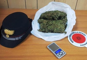 Aci Catena, teneva  in fresco l&rsquo;erba per i clienti: pusher in manette