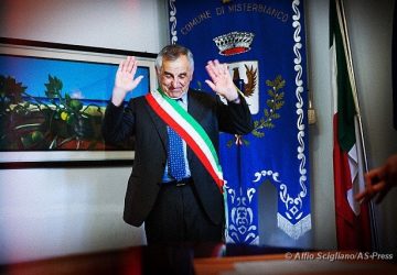 Misterbianco, sciopero della fame dell&rsquo;ex sindaco Di Guardo che attacca il prefetto