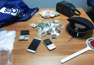 Catania, padre, figlio e complice spacciavano droga in via Timoleone