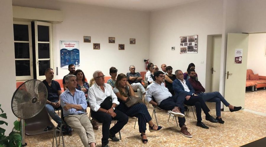 La Confcommercio giarrese riparte da Natale con il sogno del parcheggio