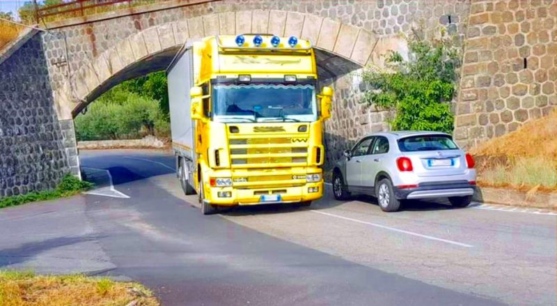 S.P. 7/I Francavilla-Castiglione: «Autisti di pullman costretti a guidare contromano»