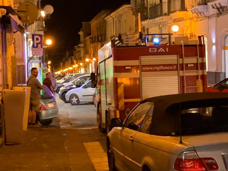 Giarre, fuga di gas nella zona di corso Italia. Intervento dei Vigili del fuoco