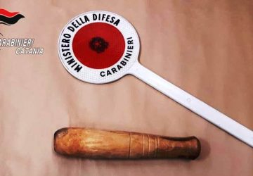 Catania, sotto l'effetto della droga minaccia di morte la madre: arrestato