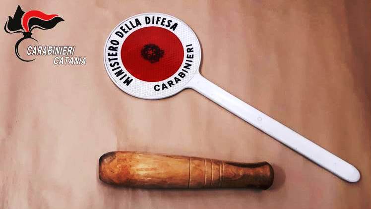 Catania, sotto l’effetto della droga minaccia di morte la madre: arrestato