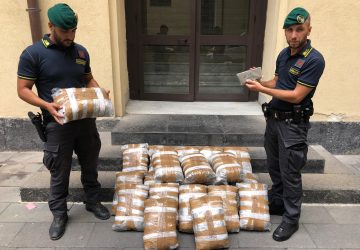 Catania, Guardia di finanza: contrasto duro allo spaccio di stupefacenti