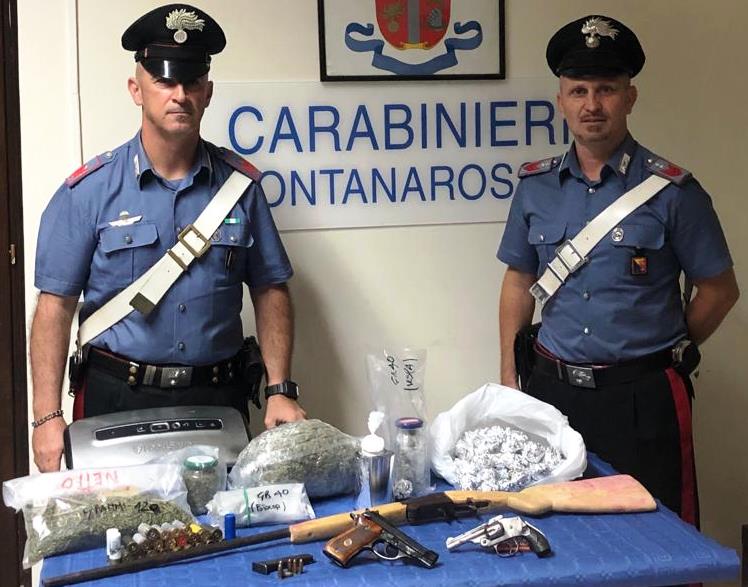 Catania, sequestro di armi e droga: due arresti