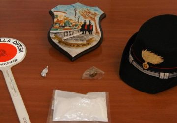 Caltagirone, con la cocaina ad un posto di controllo: arrestato