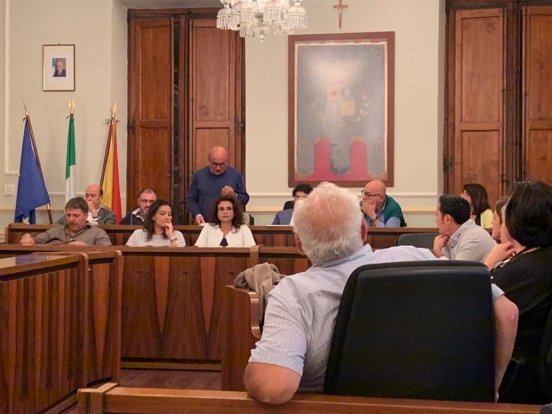 Riposto, Consiglio approva all’unanimità il Consuntivo 2018