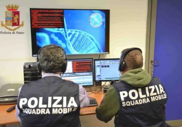 Ragusa, madre e figlio catanesi specialisti in rapine