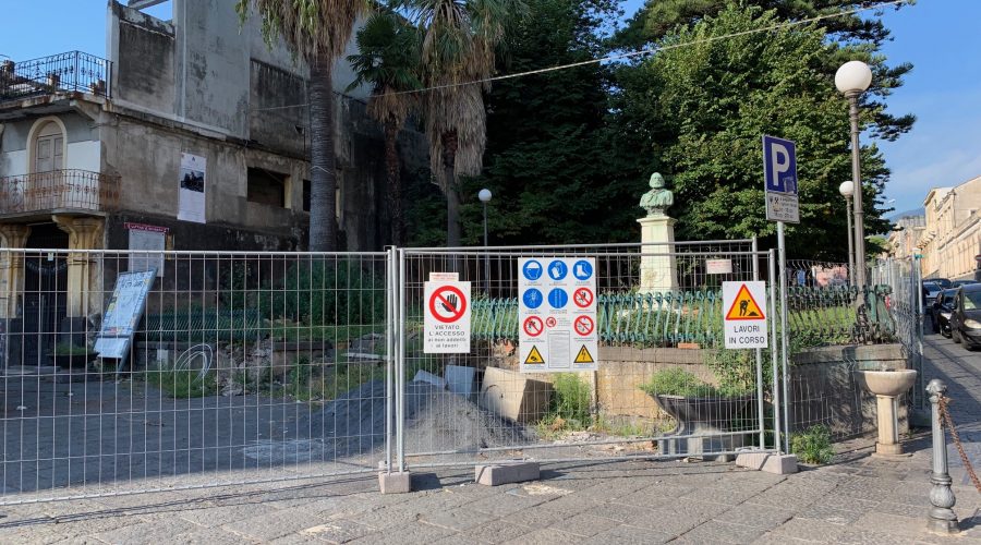 Giarre, il cantiere farsa di Villa Garibaldi. Da tre mesi fermo biologico
