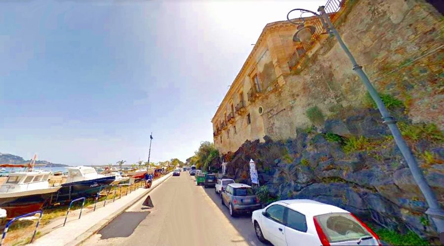 Giardini Naxos: «Non dimentichiamoci di quando ci chiamavamo “Schisò”»