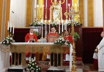 Giarre, la devozione a S. Pio illumina Macchia