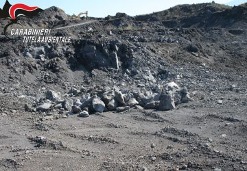 Bronte, carabinieri del Noe sequestrano cava abusiva di materiale basaltico - lavico