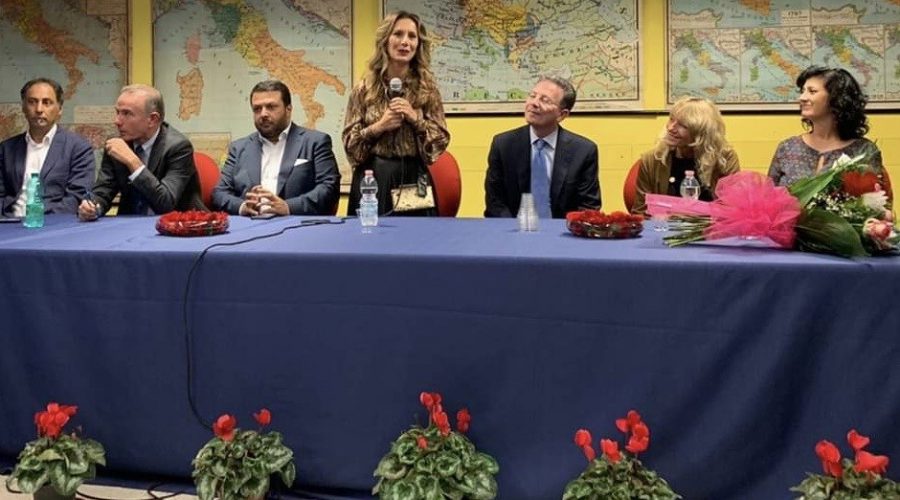 Santa Venerina: presentato il progetto “L’Ora di Lezione non Basta”